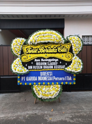Papan Bunga Duka di Gunung Panjang